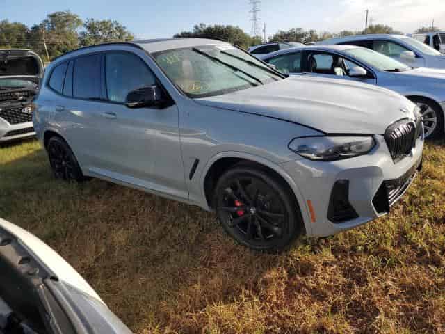 2023 BMW X3, M40I Background