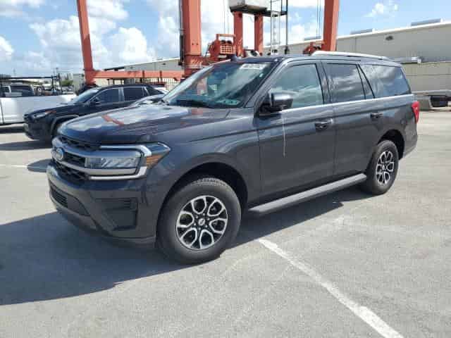 2024 Ford expedition Background