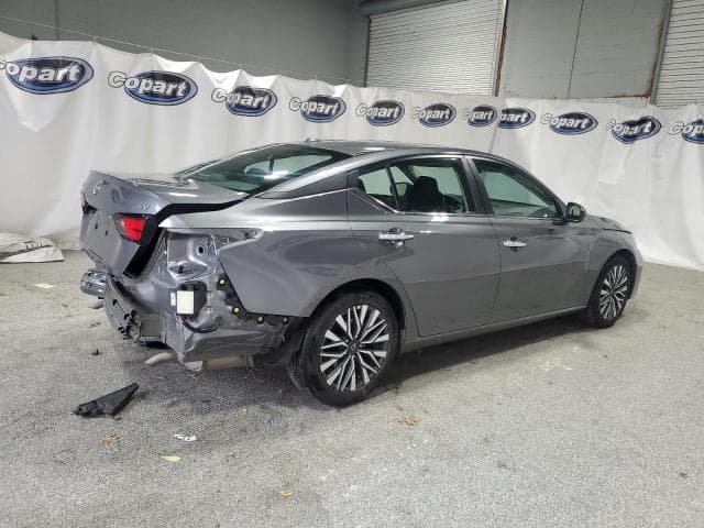 2024 Nissan Altima, SV salvage