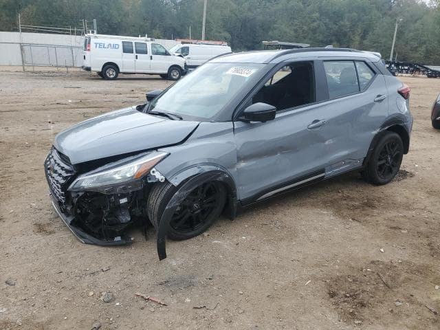 2024 Nissan kicks Salvage Car