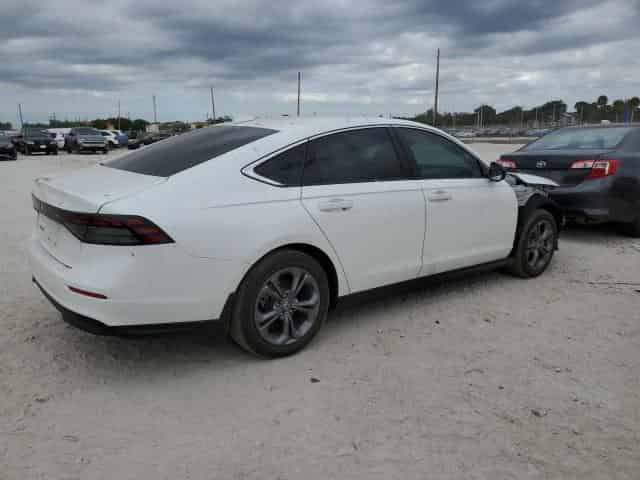 2024 Honda Accord, EX Background