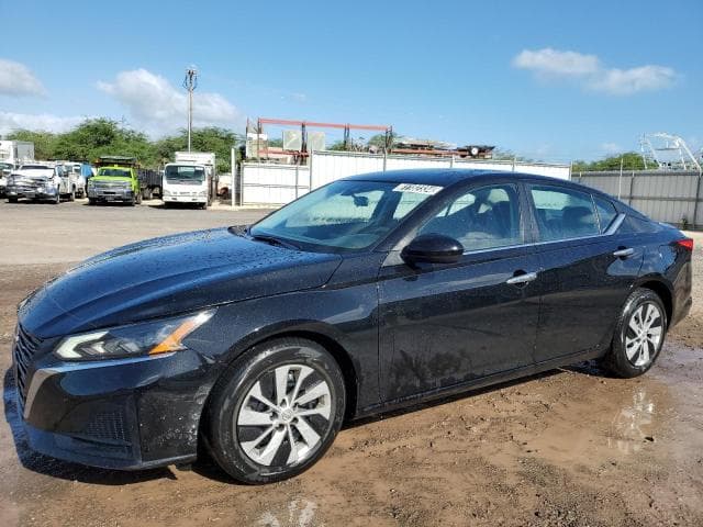 2023 Nissan altima salvage