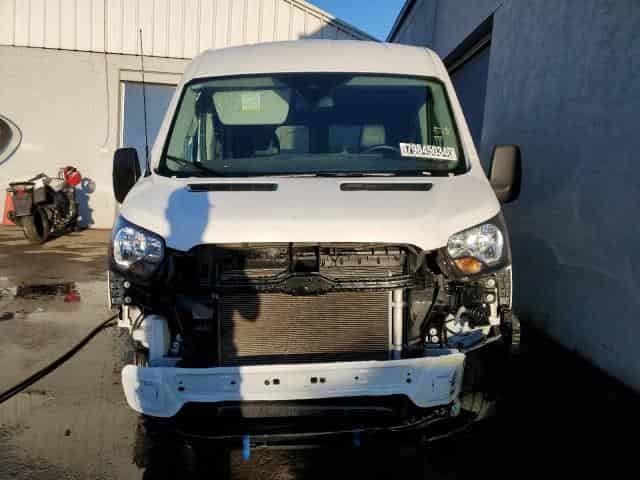 2024 Ford Transit, T-250 Background