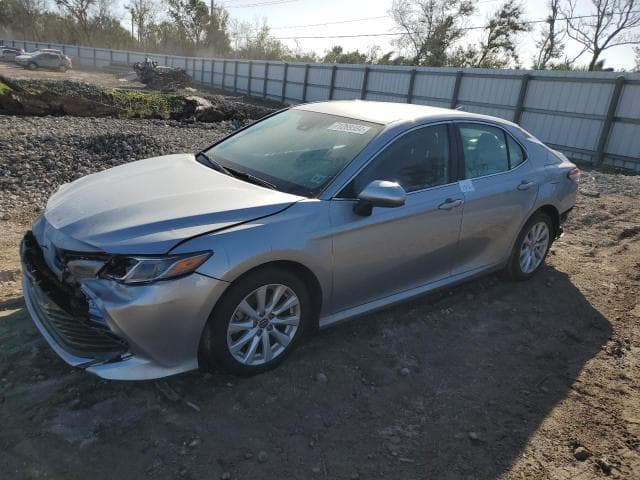 2020 Toyota camry salvage