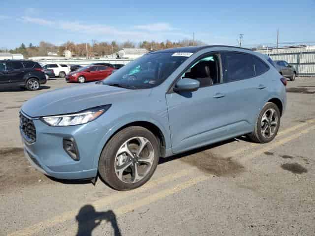 2023 Ford Escape, St Line Select Background