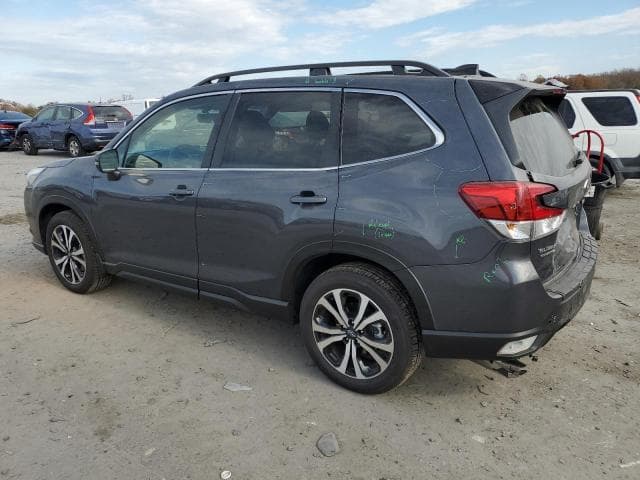 2024 Subaru Forester, Limited Salvage Car