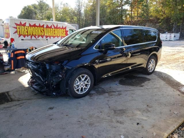 2024 Chrysler Pacifica, Touring L Salvage Car