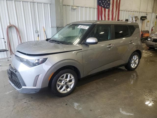 2024 KIA soul Salvage Car
