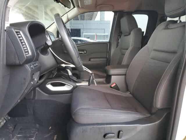 2024 Nissan Frontier, S Background