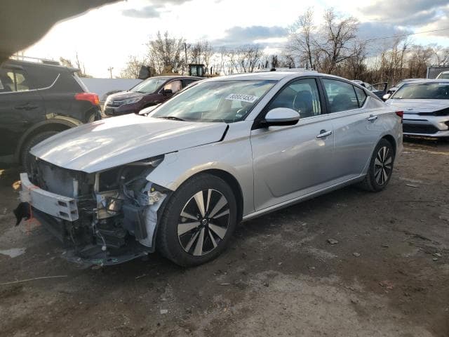 2021 Nissan altima salvage